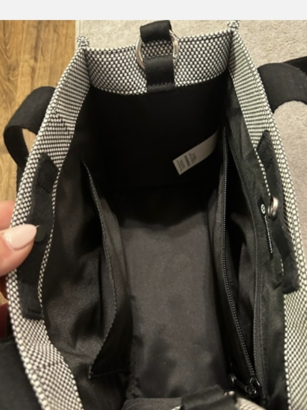 lululemon Tote Bag - Picture 3 of 4